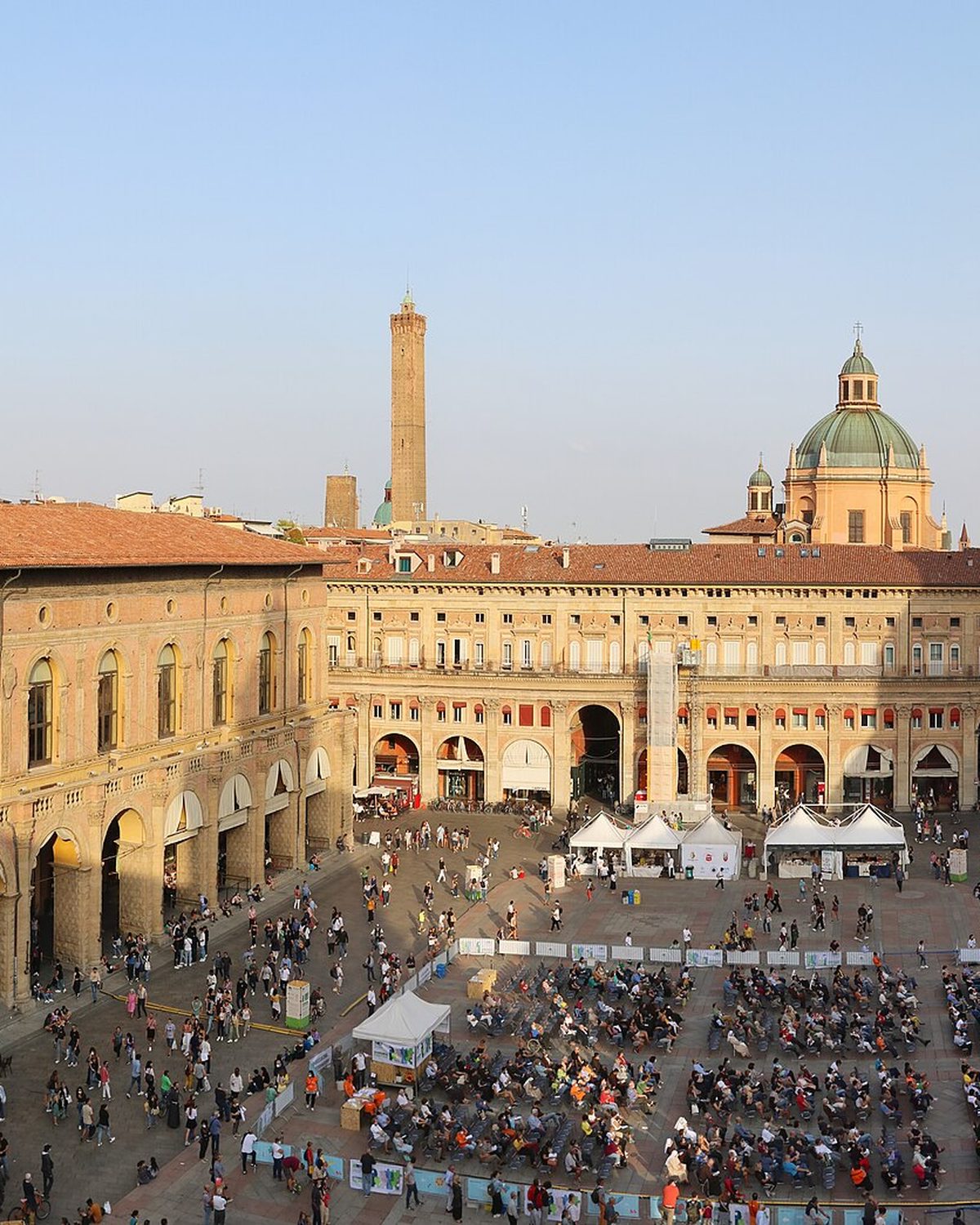 Bologna, Live Sketch Artist in Bologna